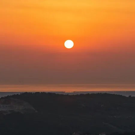 Trivista بيت ضيافة Krujë