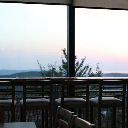 بيت ضيافة Trivista Krujë