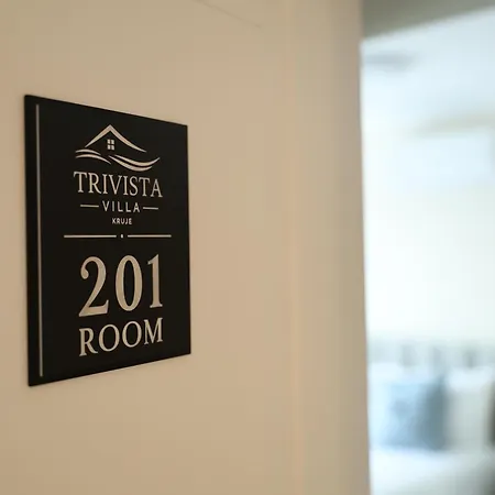 Trivista 招待所 Krujë